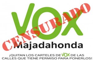 Imagen de protesta de VOX ante la retirada de sus carteles electorales