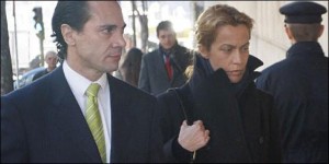 El abogado y ex fiscal Enrique Molina con su cliente Carmen Quijano