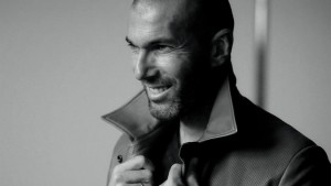 Zidane, de incógnito en Majadahonda