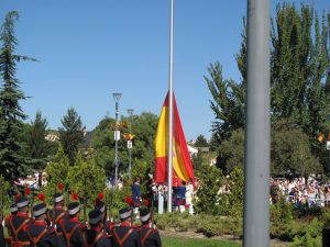 homenaje-bandera-espana-pozuelo-106
