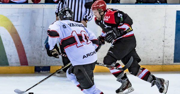 Hockey Hielo: Jaca alcanza la victoria con «susto» en Majadahonda (1-2)