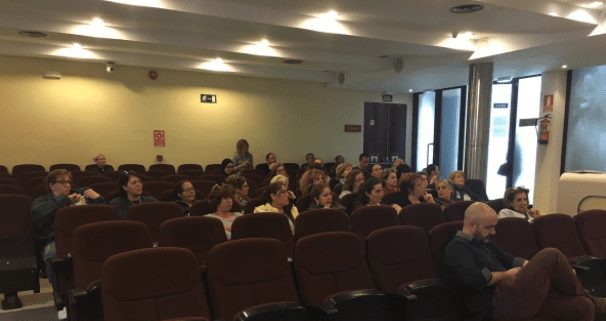 PP y Cs rechazan hacer funcionarias a 100 limpiadoras de Majadahonda “como hizo Franco”