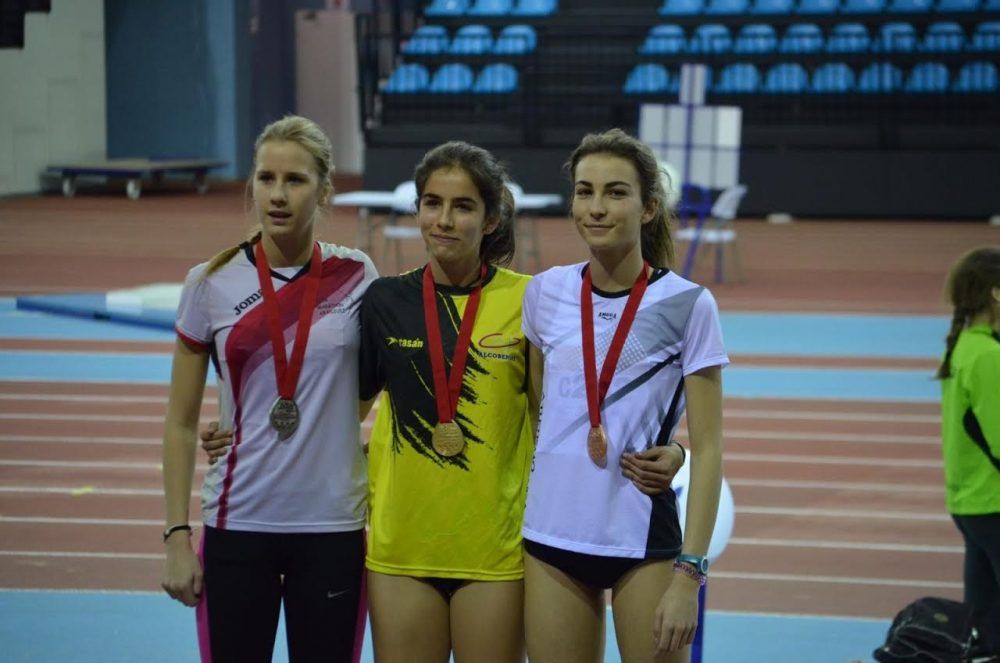 Atletismo: las mejores marcas, fotos y vídeo de las 17 medallas de Majadahonda en el Campeonato de Madrid