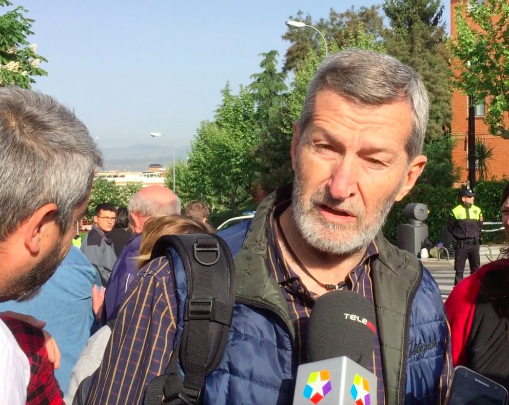 «Un nutrido número de políticos» en el desalojo de Majadahonda pero la «estrella» fue el general de Podemos