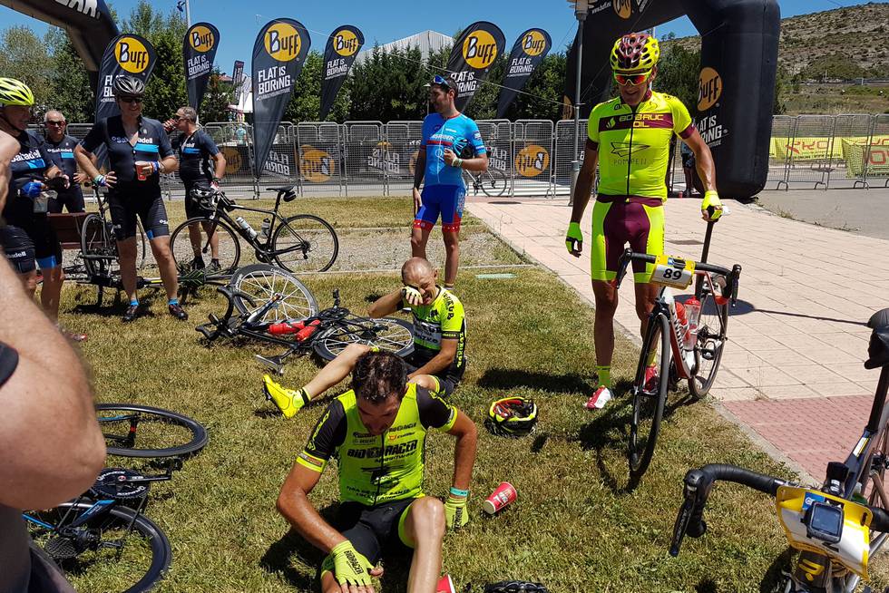 La espectacular resistencia al calor del ciclista Carlos Caravias (Majadahonda) gana la XXVII edición de la Quebrantahuesos