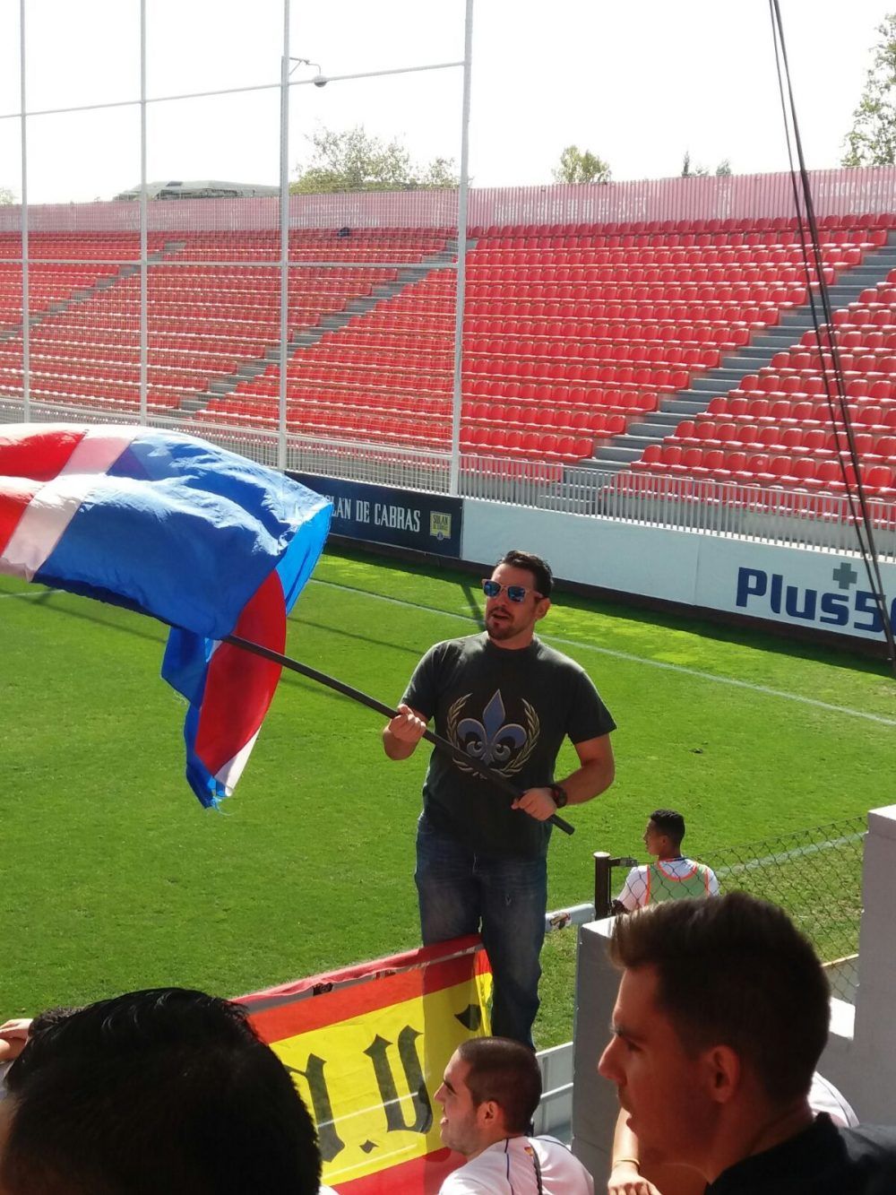 Rayo Majadahonda derriba las torres de Pontevedra y ya divisa en Segovia un “acueducto” al ascenso