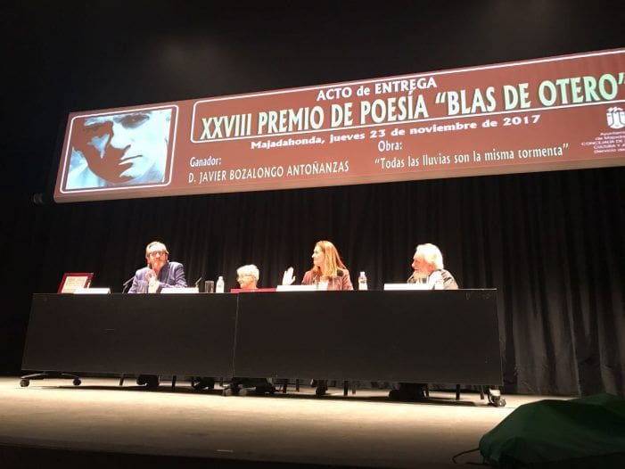 La viuda de Blas de Otero visita Majadahonda para entregar el premio al poeta Bozalongo La viuda de Blas de Otero visita Majadahonda para entregar el premio al poeta Bozalongo