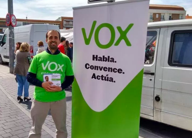 Vox Majadahonda anuncia una acción penal contra Somos para pedir una multa de 600.000 €