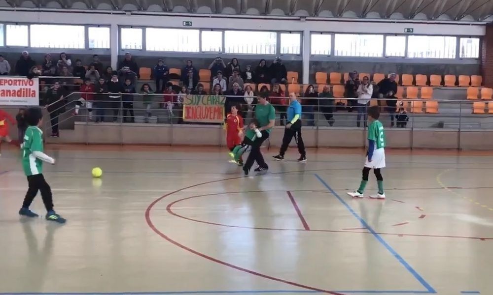 El niño Saúl Varela cumple su sueño de jugar al fútbol y despierta elogios en Majadahonda