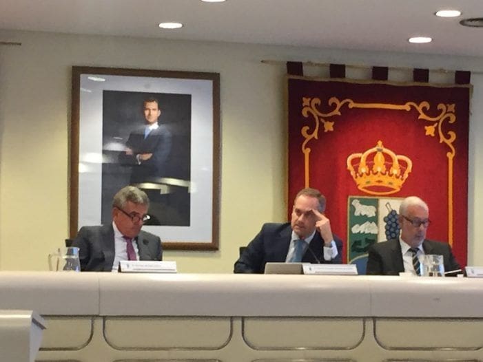 Riquelme borra su Twitter como candidato de PP Majadahonda: Cs, PSOE, Somos, IU, Vox y VxMJ Riquelme borra su Twitter como candidato de PP Majadahonda: Cs, PSOE, Somos, IU, Vox y VxMJ