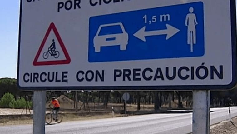 Llega a Puerta de Hierro Majadahonda un motorista de 33 años muy grave al caerse en La Morcuera y otro en Las Rozas