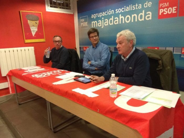 “La polémica de los censos del PSOE acabaría si votasen los simpatizantes como en Italia o Francia” “La polémica de los censos del PSOE acabaría si votasen los simpatizantes como en Italia o Francia”