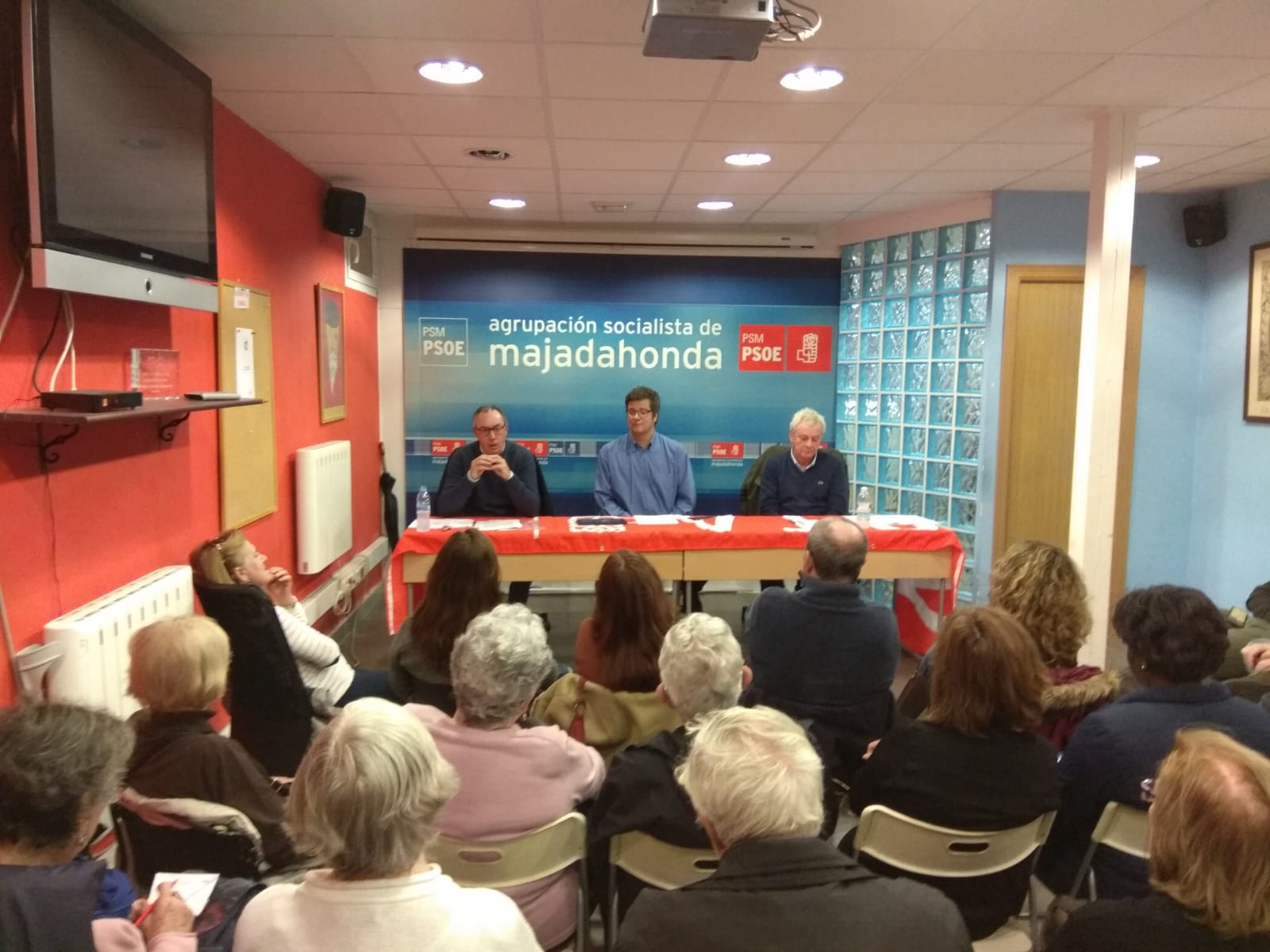 Las 10 respuestas de Zacarías y Fort en el debate a las primarias del PSOE en Majadahonda