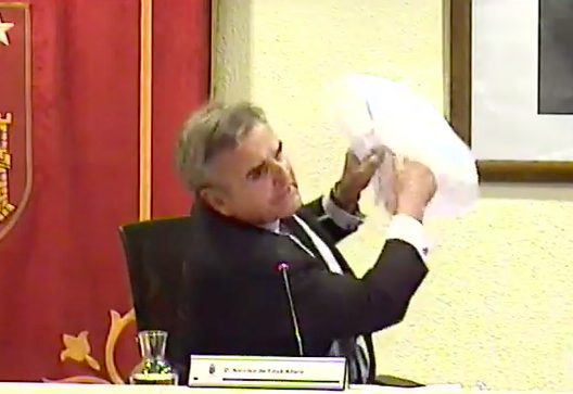 La juez del nº 4 de Majadahonda archiva el “caso Puerta de Hierro” contra Foxá y sus concejales
