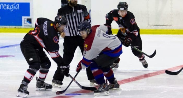 Hockey Hielo Majadahonda: la prensa deportiva estudia a los equipos masculino y femenino cara a su final de Liga y Copa del Rey Hockey Hielo Majadahonda: la prensa deportiva estudia a los equipos masculino y femenino cara a su final de Liga y Copa del Rey