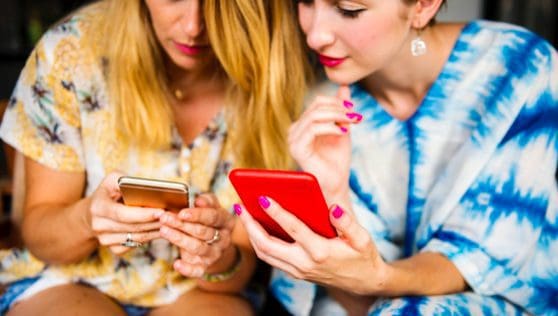 Consumo Majadahonda: «¿Somos demasiado dependientes de nuestros smartphones?»