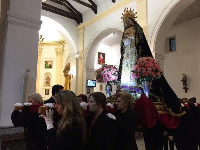 La lluvia impide el retorno de la Virgen y el Cristo a la ermita de Majadahonda pero no su celebración La lluvia impide el retorno de la Virgen y el Cristo a la ermita de Majadahonda pero no su celebración