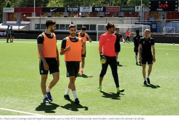 La prensa de Suecia recoge la llegada de Raúl León al AFC (1ª División) tras los pasos de su hermano José León