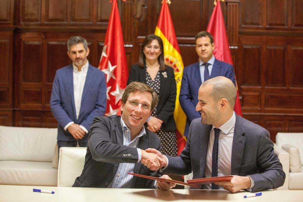 El alcalde de Majadahonda (PP-Vox) no entrega las viviendas para refugiados firmadas en Madrid y culpa a Cs
