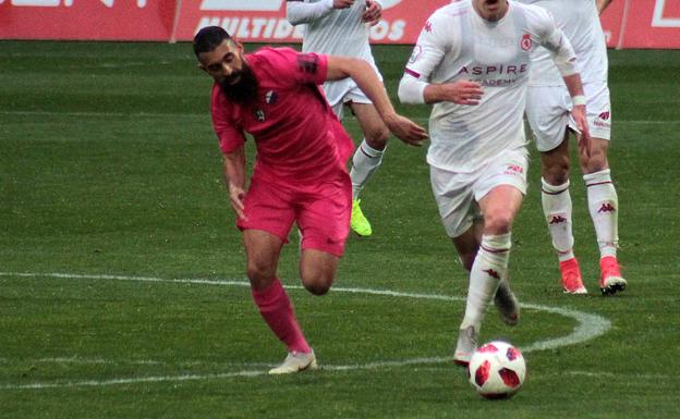 Carazo «repesca» la agenda del Rayo Majadahonda y Carlos Bravo vuelve a casa tras haber sido descartado por Iriondo