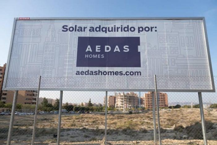 Reunión “urbanística” en la alcaldía de Majadahonda con 3 políticos, 2 vecinos afectados y 1 abogado Reunión “urbanística” en la alcaldía de Majadahonda con 3 políticos, 2 vecinos afectados y 1 abogado