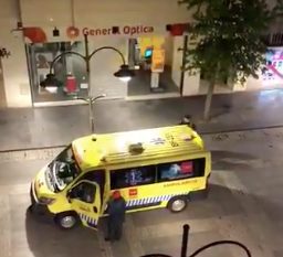 Fidela (98 años y un cáncer de colon) supera el coronavirus: llega a su casa de Majadahonda entre vítores y aplausos