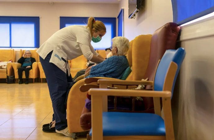 El ex consejero de Sanidad del PP considera «cada vez más urgente» medicalizar las residencias geriátricas: Majadahonda