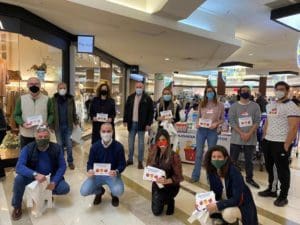 Los políticos de Majadahonda y las fotos con sus limosnas