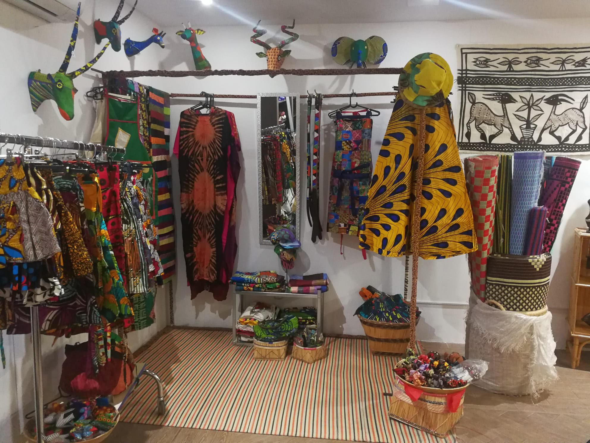 Vuelve al Burgo Centro de Las Rozas la Exposición de Artesanía Tribal Africana con 1 hora de parking gratis