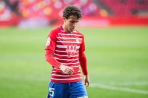 Luis Milla (Granada) se contagia de covid en Nochebuena