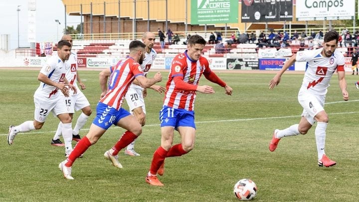 Don Benito acude al Cerro del Espino con el entrenador despedido y el portero lesionado