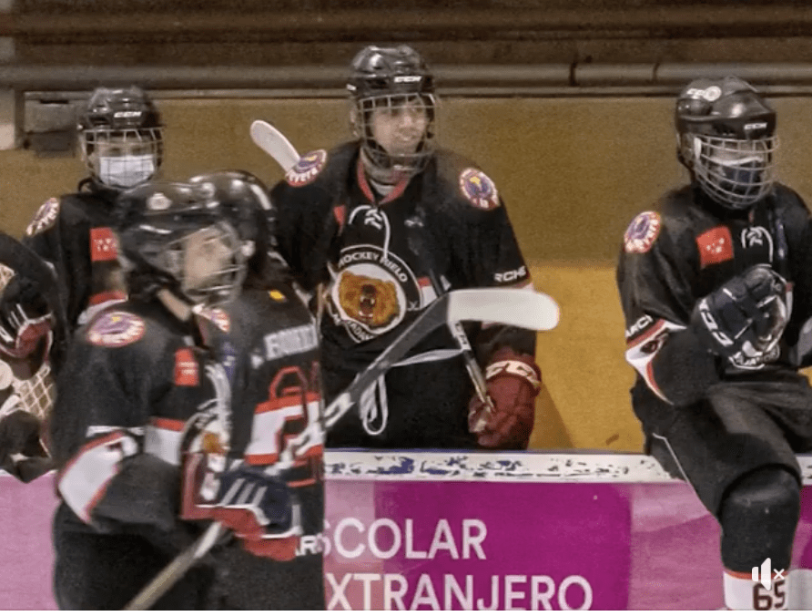 Hockey Hielo: La Nevera Majadahonda (junior) pierde la final en Jaca por la mínima y jugándosela sin portero