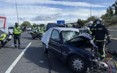 Un anciano de 86 años se estrella de frente en la M-50 Majadahonda contra un joven de 35: los dos muertos