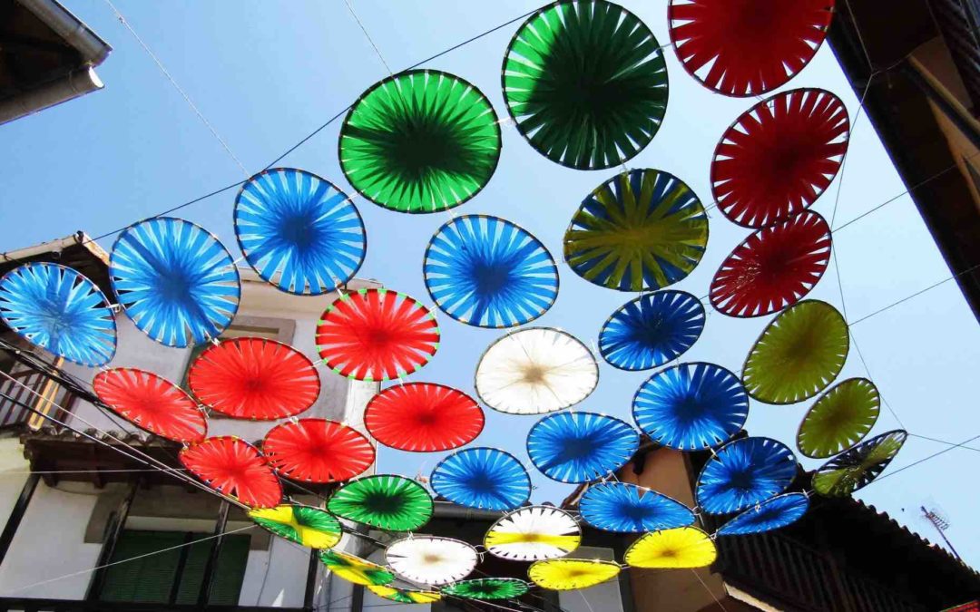 «Vecinos por Majadahonda» propone sombrillas en las calles para frenar el calor y el ruido