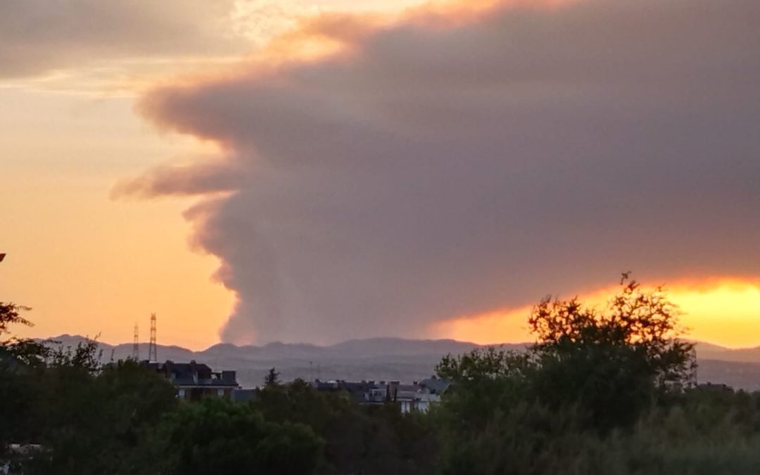 Llegan hasta Majadahonda (Madrid) humo y cenizas de las 10.000 hectáreas quemadas en los montes de Avila