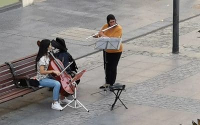 La policía local de Majadahonda expulsa a dos músicas clásicas de la Gran Vía