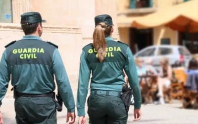 Guardia Civil Majadahonda y Las Rozas desarticula una banda de estafas con DNIs robados: 5 detenidos y 80 víctimas