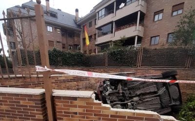 Espectacular foto del accidente en Príncipe de Asturias (Monte del Pilar Majadahonda) y 2 heridos graves en Valdemorillo al Puerta de Hierro