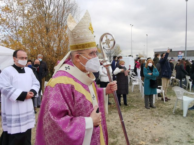 El arzobispo de Madrid en Majadahonda: «No poder vencer al virus nos hace reflexionar sobre lo que es más importante»