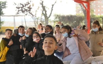 Una profesora de Majadahonda defiende que los niños abandonen ya las mascarillas en las aulas: «Han cogido miedo»