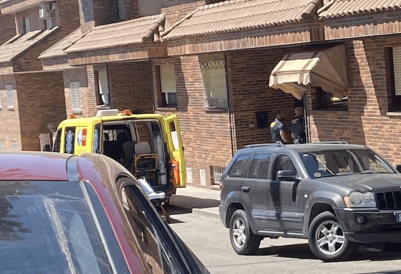 La caída de un anciano de Majadahonda encerrado en su propia bañera obliga a intervenir a Sanitarios, Bomberos y Guardia Civil
