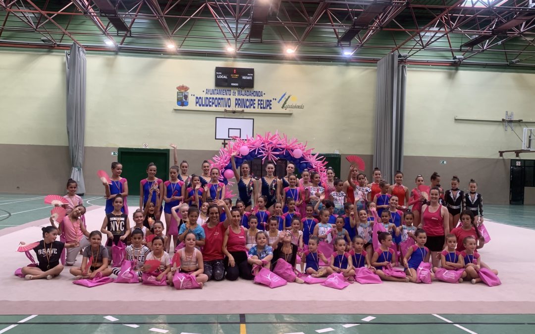 La Gala de la Escuela de Gimnasia Rítmica Majadahonda exhibe sus trofeos y medallas en Madrid, Móstoles y Boadilla