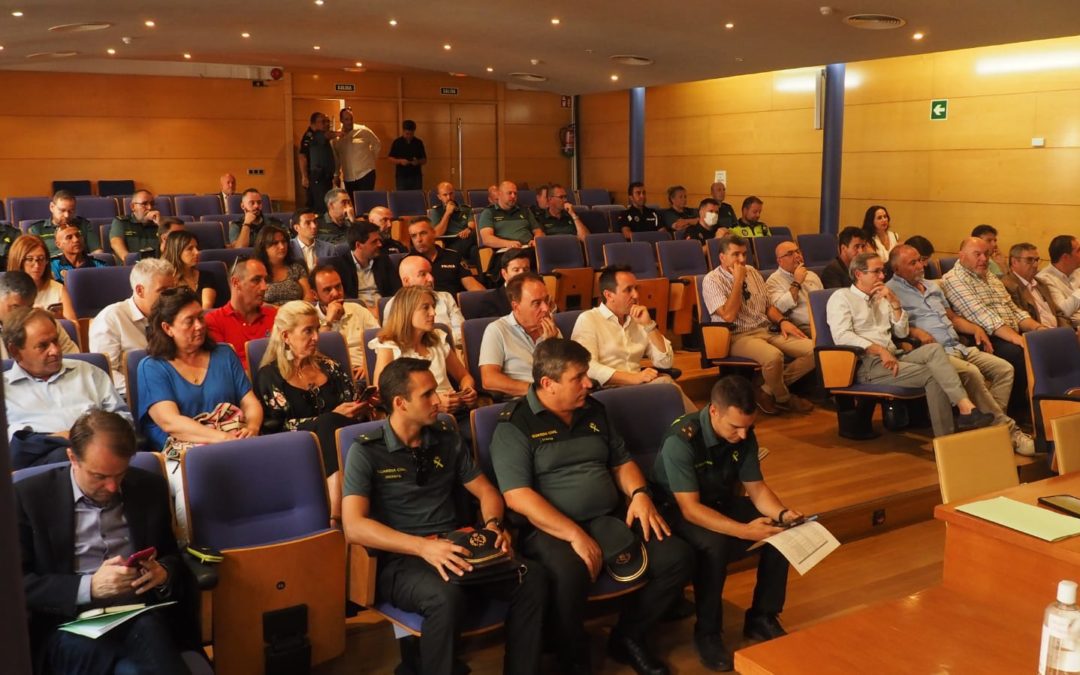 Galapagar y Villalba piden más Guardia Civil: 23 alcaldes del Oeste de Madrid se reúnen para evaluar a sus 420 agentes
