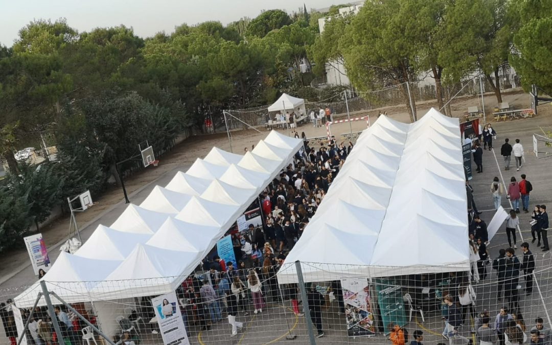 Ágora Madrid International School acoge una multitudinaria Feria Universitaria