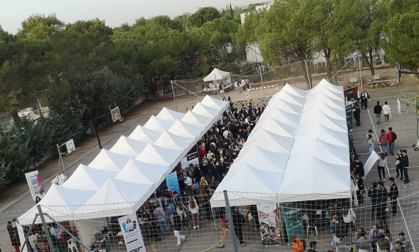 Ágora Madrid International School acoge una multitudinaria Feria Universitaria