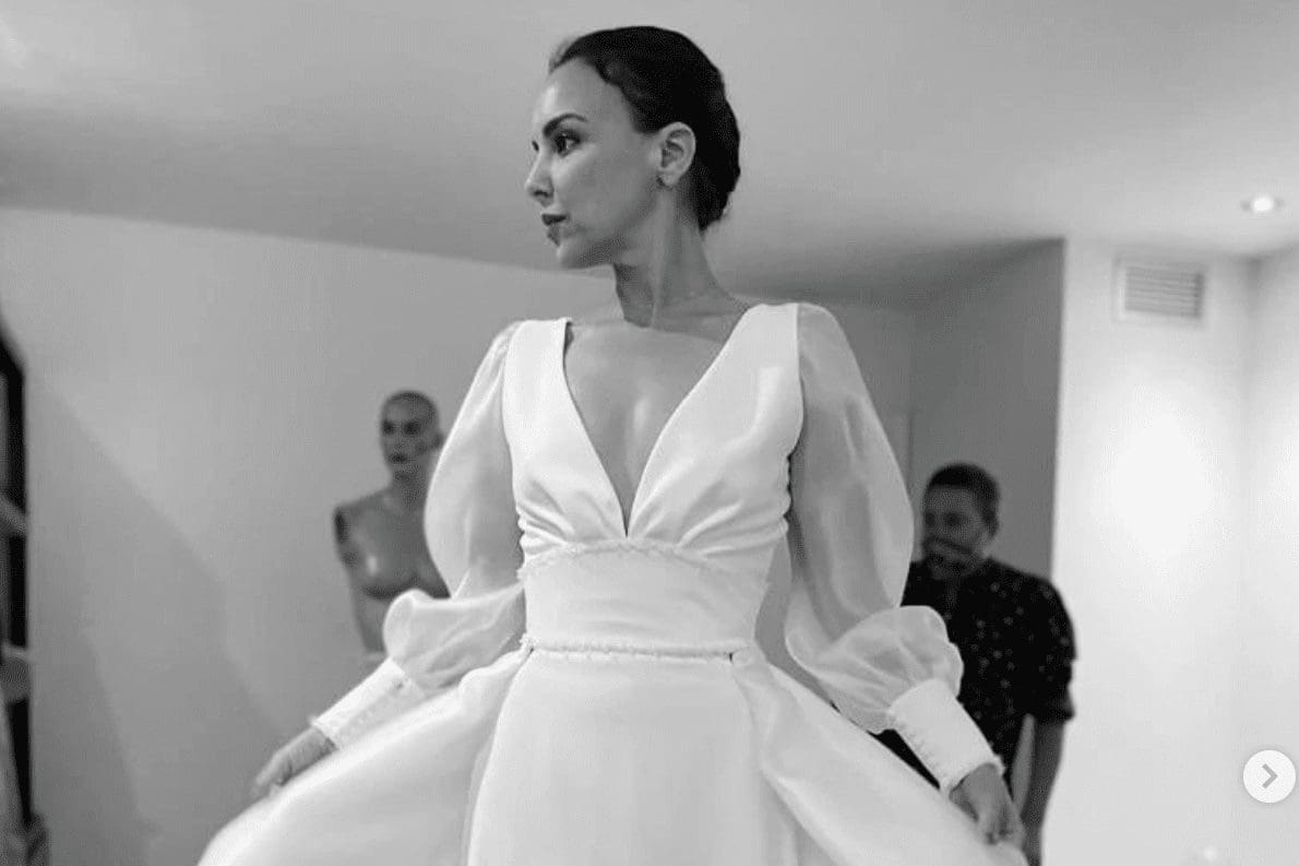 Chenoa se viste de nuevo de boda en Majadahonda y revela que hace diariamente meditación