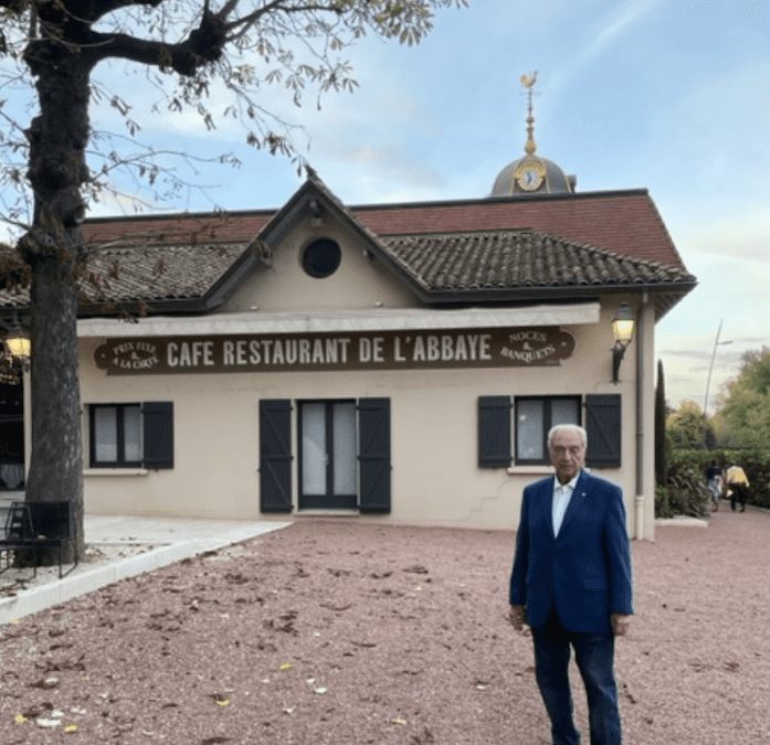 La cena de Miguel Sanchiz (Majadahonda) en la Abbays de Collonges de Paul Bocuse: entorno bellísimo, contenido corriente (180 €)