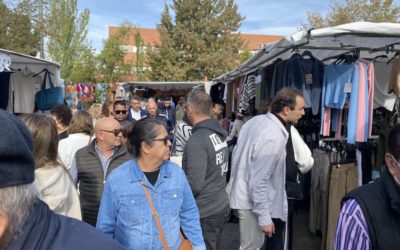 Mercadillo de Majadahonda lamenta que el Ayuntamiento no ponga inodoros: «huele a perro muerto»