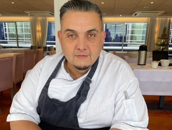 Stefan Noguera, «Chef» de crucero en el «Camargue»: «En mi casa cocino yo aunque mi mujer es buena cocinera»