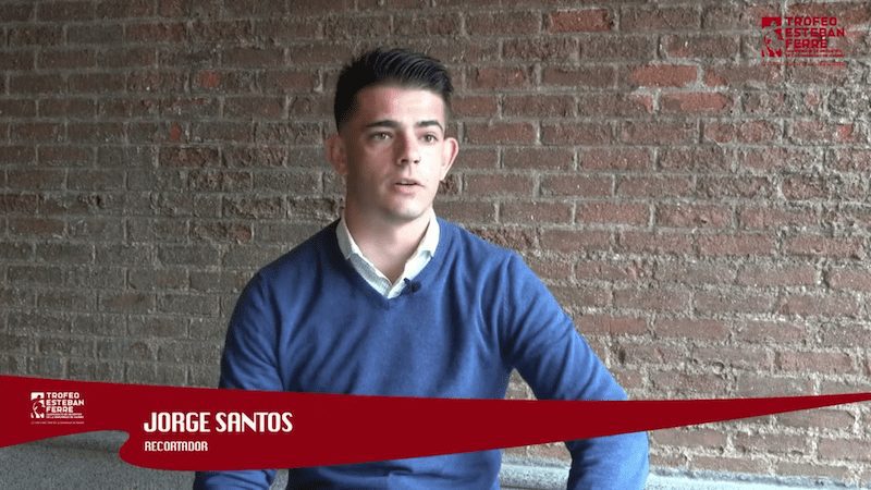 Entrevista con Jorge Santos, «recortador» de toros de Majadahonda: «Mi afición viene desde casa»